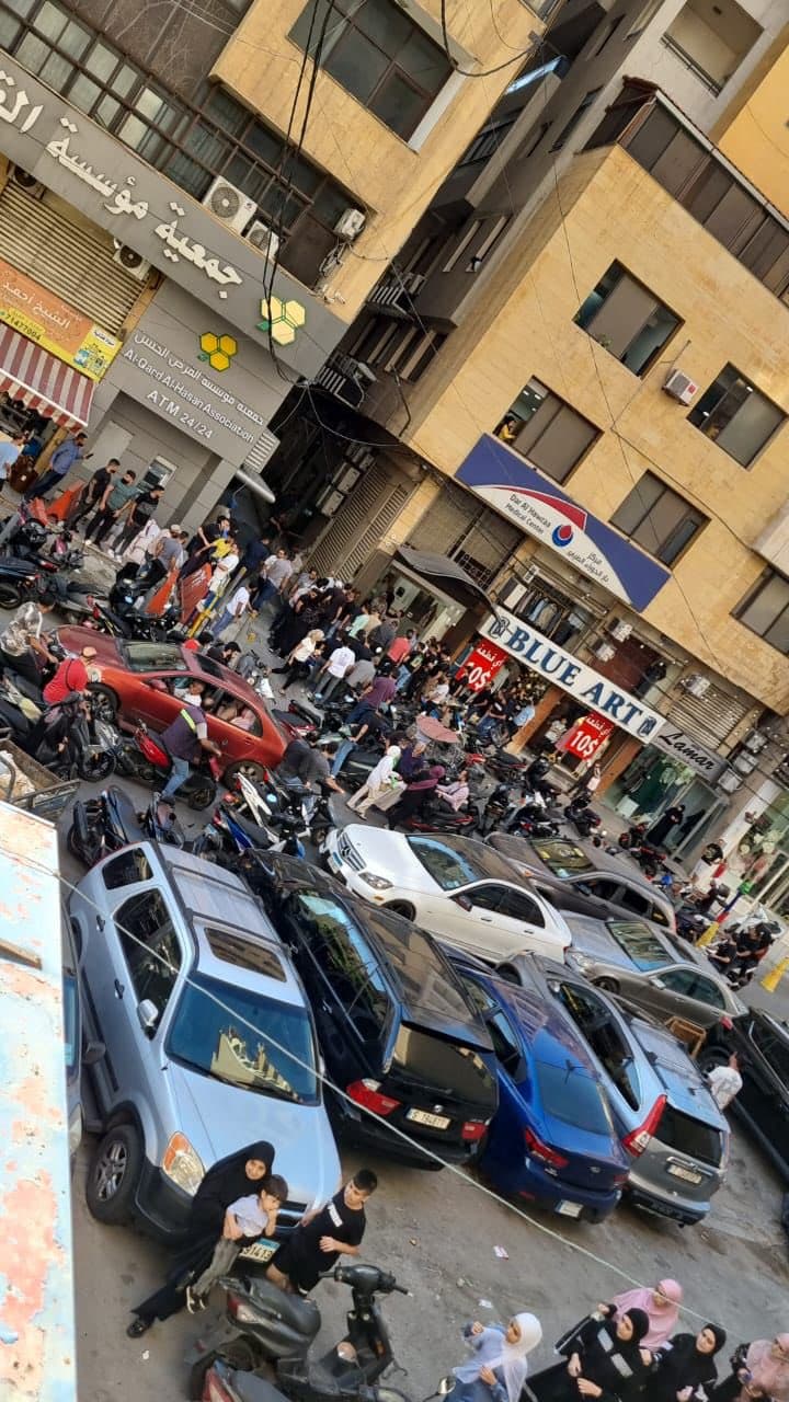 إسرائيل تفجر أجهزة اتصالات لاسلكية محمولة باليد لعناصر "حزب الله"
