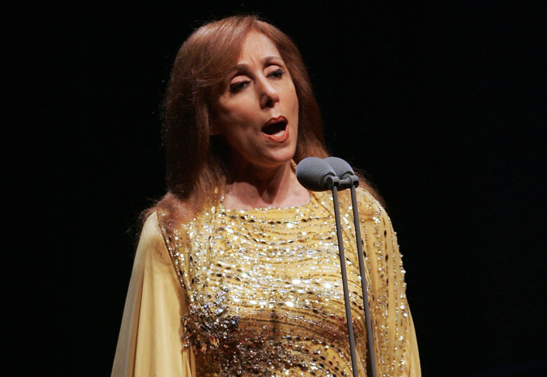 ترشيح فيروز لأرفع جائزة مصرية