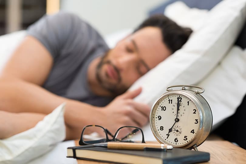 7 خرافات شائعة حول النوم.. مش كل الناس محتاجة 8 ساعات