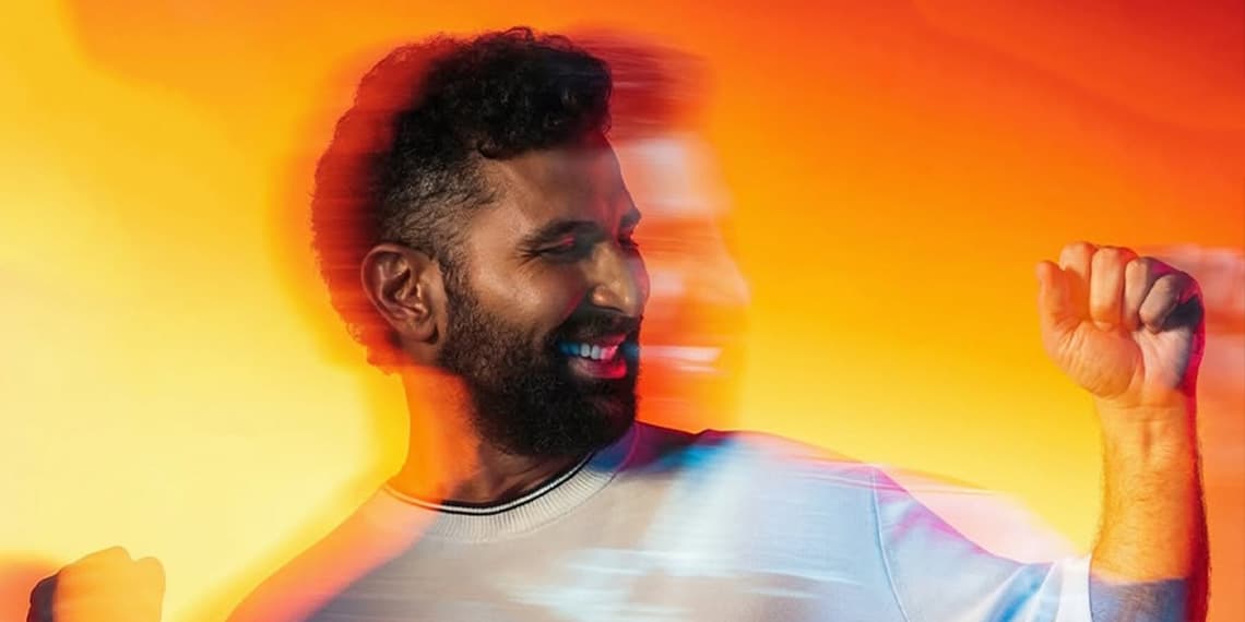أحمد سعد يطرح بوستر "الألبوم الفرفوش"