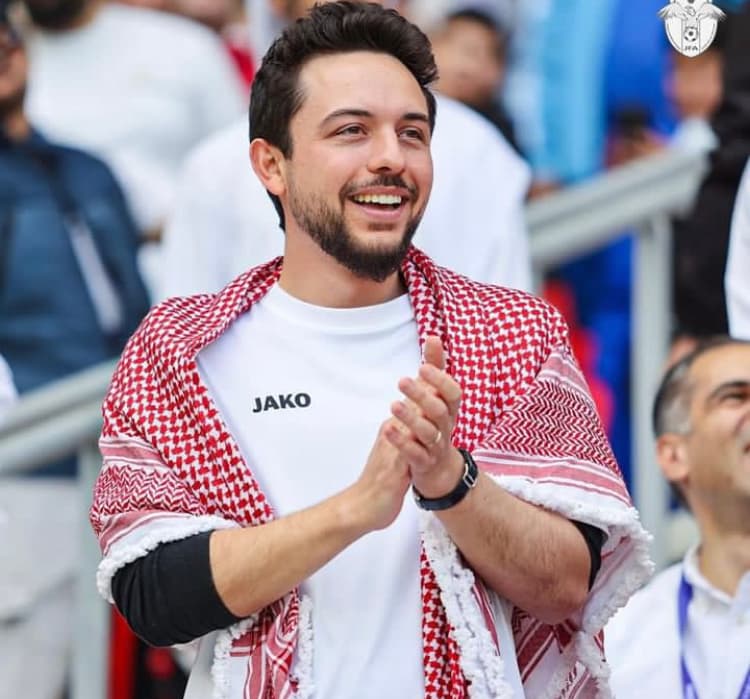 ولي العهد عبر انستغرام: بالتوفيق لنشامى منتخبنا بكأس العرب