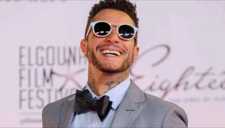 أحمد الفيشاوي يهاجم منتقدي ارتدائه الحلق