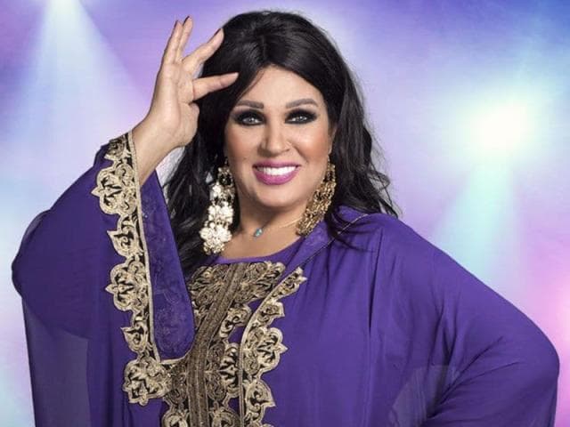 فيفي عبده: تزوجت 5 مرات وتمنيت الزواج من عمر الشريف