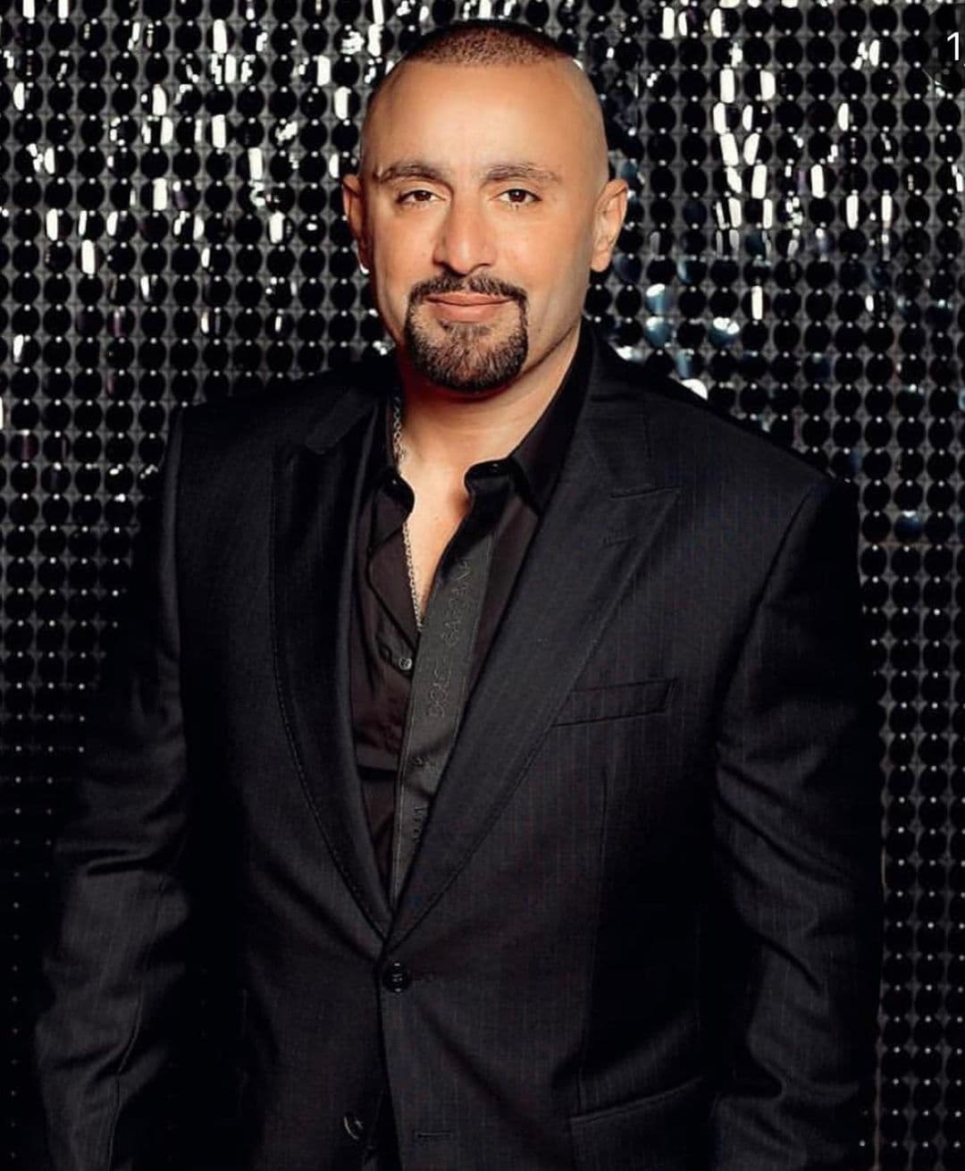 أحمد السقا متفائلاً: أبشروا انتهت السنين العجاف