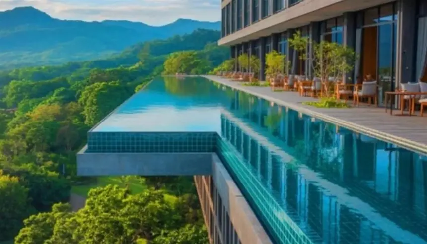 بين روعة التصميم وتهديد الطبيعة.. منتجع زجاجي وسط الغابة التايلاندية يثير الجدل