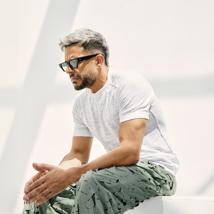 محمد حماقي يصور كليب جديد في السعودية
