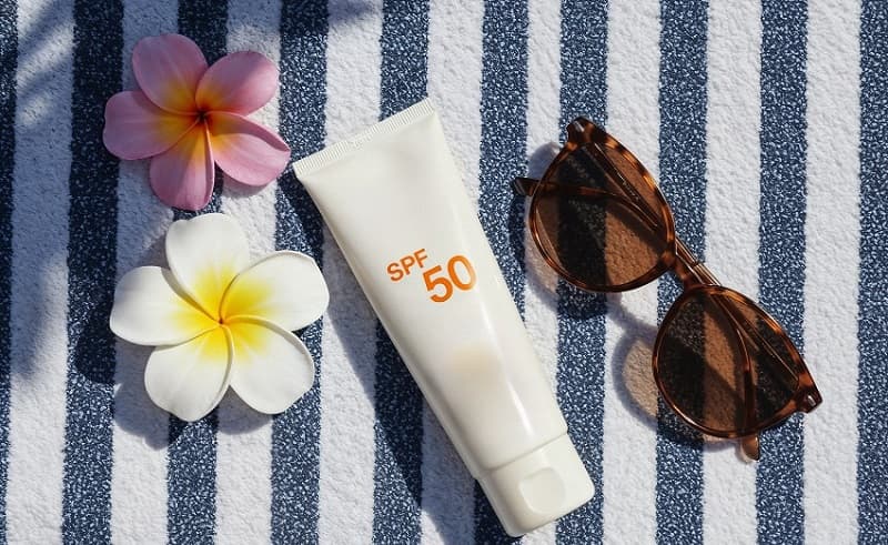 أفضل مرطبات البشرة المزودة بـ SPF لصيف 2026..