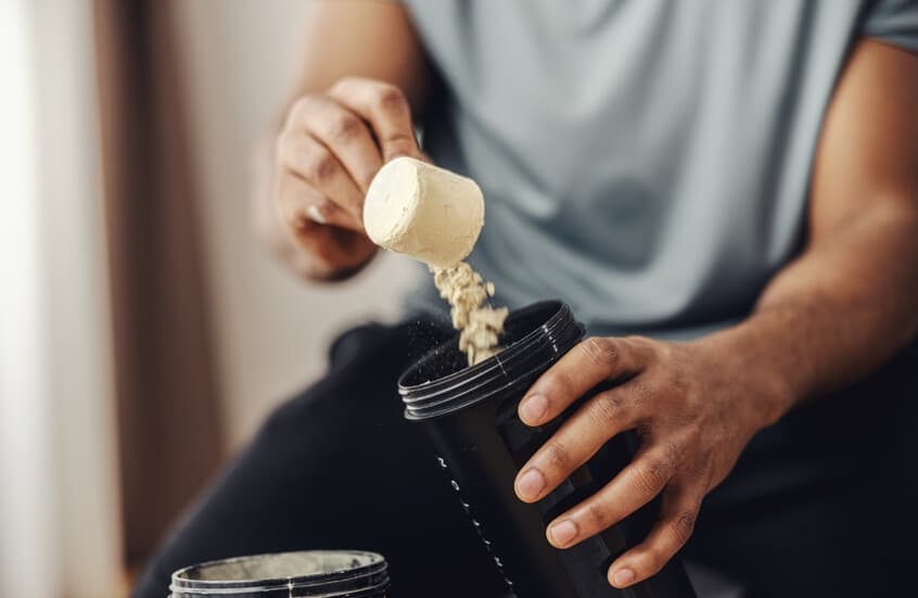 هل تقصر البروتينات الزائدة عمر الإنسان؟