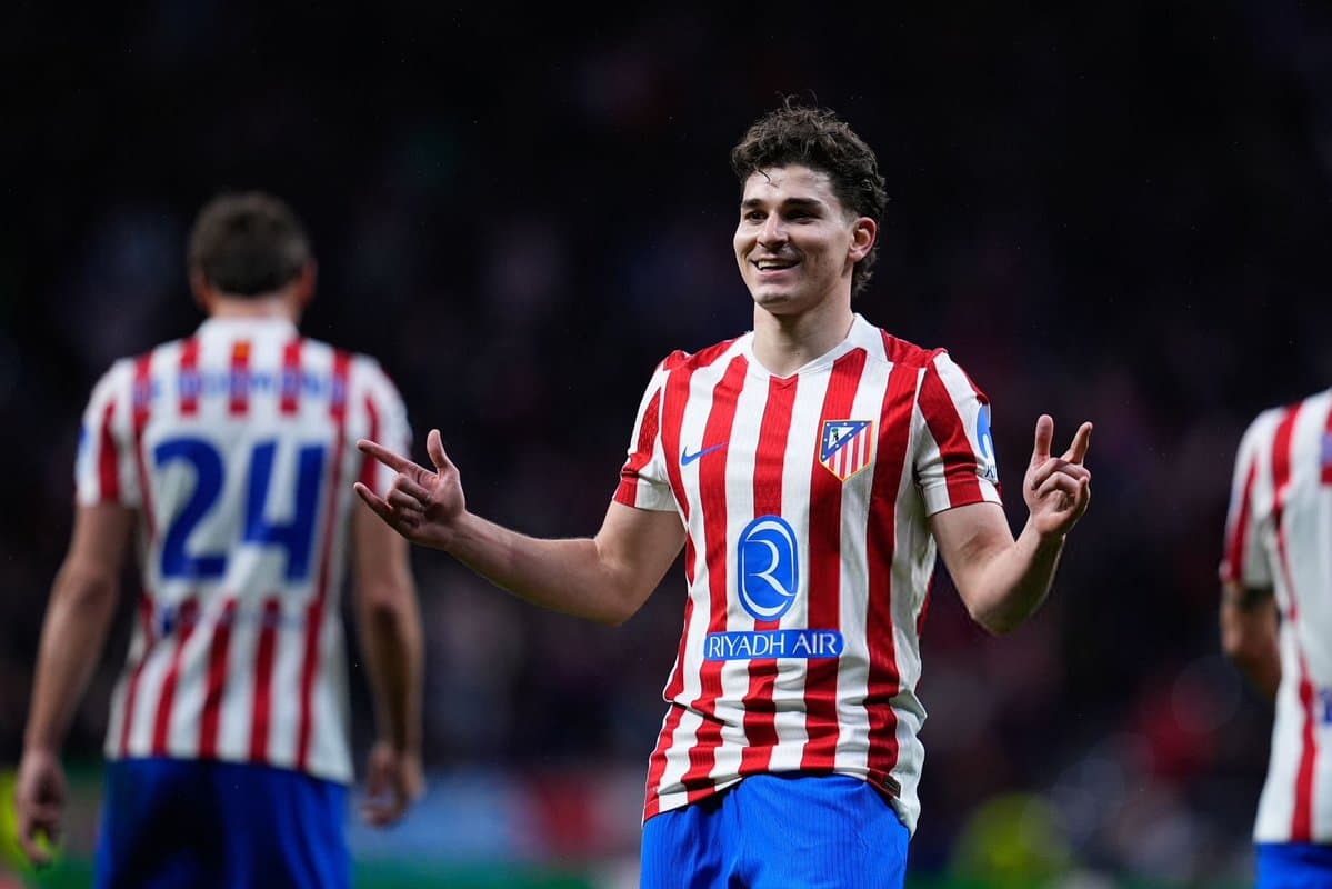 ألفاريز يعود إلى أتلتيكو مدريد رفقة وكيله