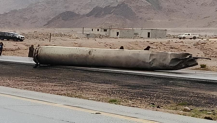 الجيش: سقوط 3 صواريخ في مناطق نائية وبعيدة عن التجمعات السكانية