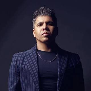 عمر كمال يفاجئ جمهوره بألبوم رومانسي: "أنا مش مطرب شعبي"