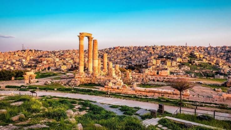 انخفاض طفيف في الحرارة وارتفاعها الأربعاء