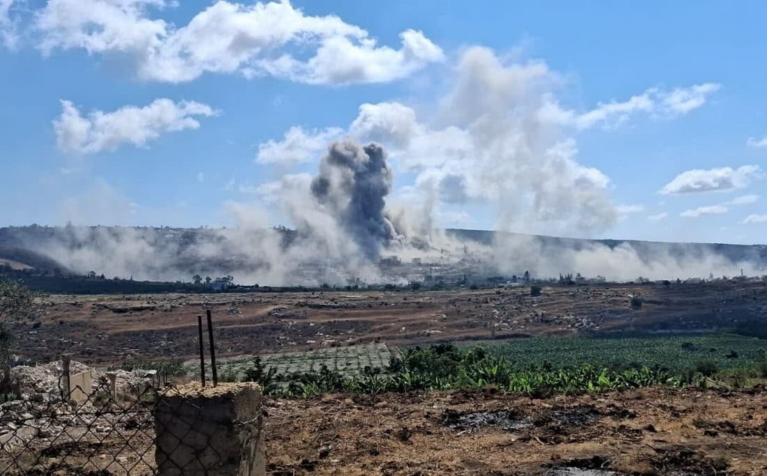 تفجيرات إسرائيلية عنيفة في بلدة المنصوري جنوبي لبنان