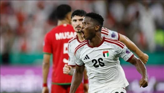 الإمارات تغلب عُمان وتضرب موعدا مع السعودية في نهائي خليجي 27
