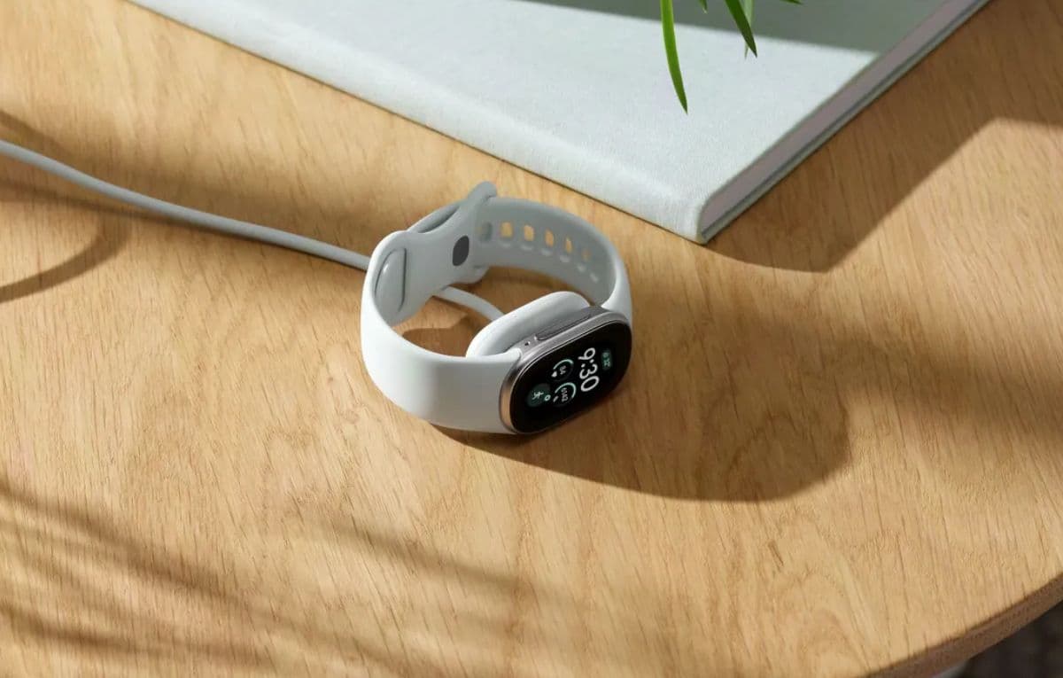 غوغل تكشف عن سوار Fitbit Edge بمزايا صحية ذكية