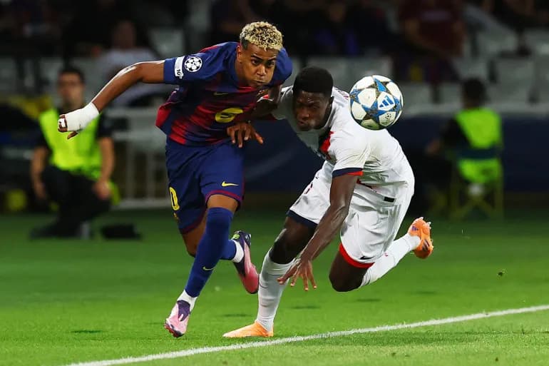 "يويفا" يفرض تغيير مفاجئ على برشلونة أمام باريس سان جيرمان